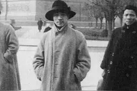 他三婚娶50岁交际花，2年被骗70万后病倒，妻子却活到了98岁图片