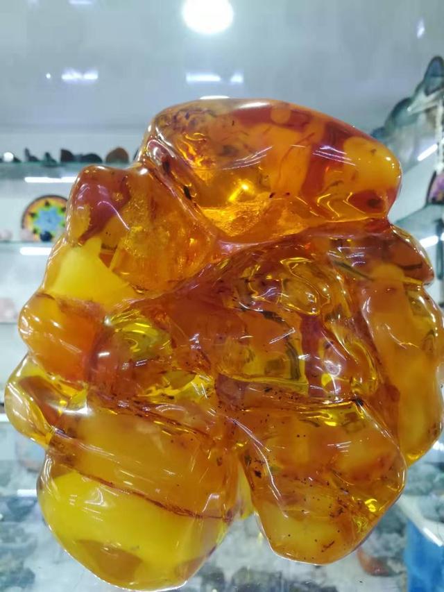 琥珀化石值多少钱,适珍拍卖宝物鉴定,估值系列(121)——琥珀 - 冷思维