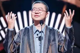 看似辉煌，实则缺“德”，李诞嘴瓢的回旋镖扎回来，荒唐又尴尬图片