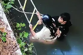 哥哥跳入刺骨江水保护轻生妹妹：绝不放手图片
