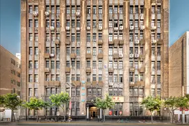 建筑可阅读：外滩“第二立面”的最南端，藏着一座山字形大楼图片