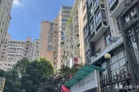 商铺产权近20年办不下来，只因开发商违建了图片