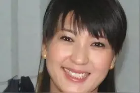 闫学晶：6登春晚，拔父亲氧气管，45岁高龄产女，孩子不是林越的图片