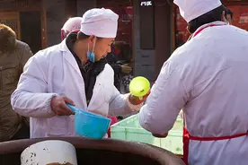 生抽、老抽、酱油有何区别？了解调味料的4个冷知识，吃得更安心图片