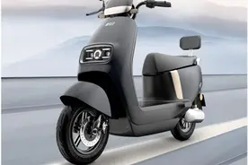 11月新出的2款电动车，时尚动感外观，1500W电机，能跑百公里图片