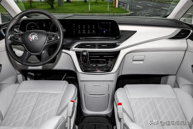 新车 | 售31.79万元起，新款别克GL8 ES陆尊发布，看哪款最值得购买