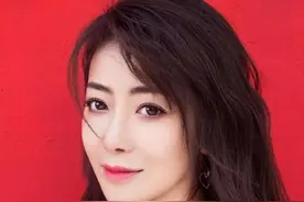 雅致秀丽的陈紫函，楚楚动人的写真照图片