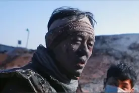 水门桥演员太敬业！朱亚文不疼不会演，吴京眉心被炸伤：这样连戏图片