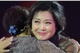 王茜华：为爱主动出击，两次换角，人到老年没能逃过一劫图片