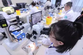 医生都推荐的几个医学专业，临床医学遭嫌弃，人间理想的是它图片