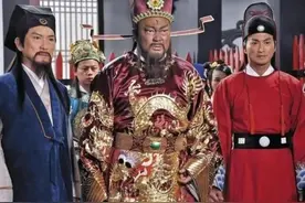 《包青天》30年，公孙策包公醉心事业无子女，展昭疑似隐婚有女图片