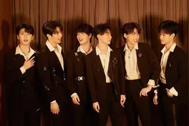 马嘉祺压力好大！严浩翔高考成绩超分数线，数学25分再登热搜第一图片