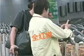 全妈哭了！全红婵抵达首都机场，只有队医陪同，妈妈在家含泪吃饭图片