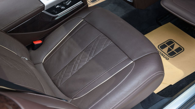 只比新车便宜100万的行政级座驾——二手宝马740Li