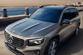 ：奔驰大七座SUV惊人降价，从30万跌至21万，比停产更令人震惊图片