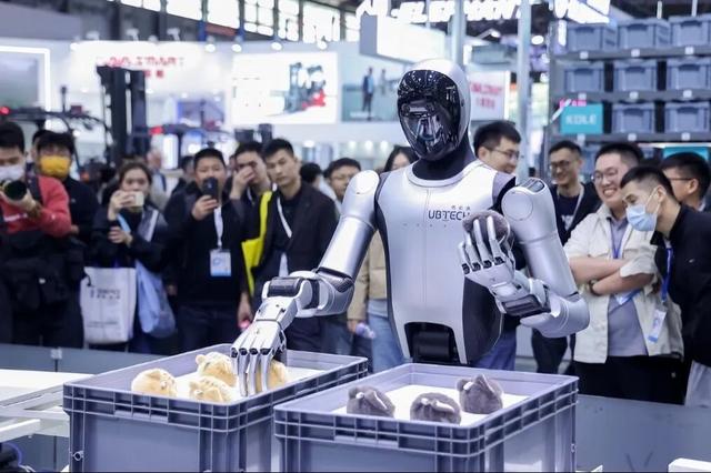 从"多机智能"到"全栈效能",UQI优奇全栈式无人物流解决方案再进化