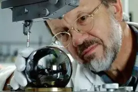 世界上存在完美的球体吗？科学家打造的最完美球体，仍然有偏差图片