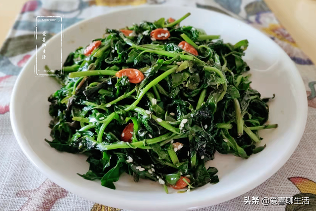 四月，吃荠菜不如吃它，鲜嫩正当季，好吃又防病，不懂吃就可惜了