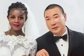 00后非洲姑娘远嫁大29岁河南农民，被婆家宠成宝，和儿子一起上幼儿园，“我每天都在享福”图片