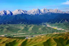 河西走廊的起点在哪里？只有跨过这座山峰，才能真正进入河西走廊图片