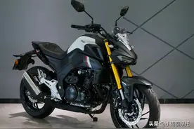 豪爵不保值了？铃木三兄弟直降5000元，GSX250R新车仅售21680元图片