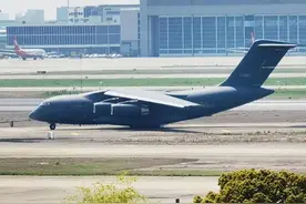 运20大飞机驰援上海，中国空军跻身世界第一梯队图片