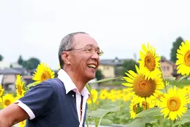 靠子女养老失败后，我找到新的养老方式：又有人陪伴，又能挣点钱图片