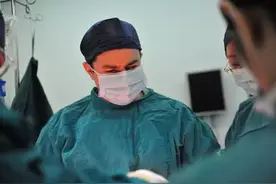 美国医生来华进修：一天手术量抵美国一年图片