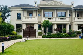 中产和富人买别墅，有什么区别？独栋之外，大多属于伪别墅图片