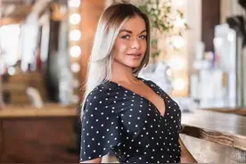 故事：那年出差，我和小吃店老板娘一段情缘，至今让我心痛图片