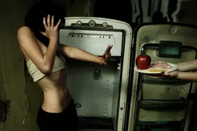 15岁少女因疯狂减肥而去世，“神经性厌食症”远比你想象的更可怕图片