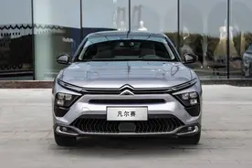 凡尔赛C5X：销量再次陷入低谷，价格想降不能降才最痛苦图片