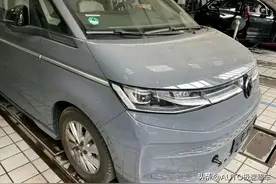 新款大众迈特威抵达港口，德系MPV标杆，2.0T动力+旋转座椅，霸气图片