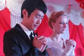 俄罗斯美女大学生爱上河南小伙，结婚时他才知道岳父是有名富豪图片