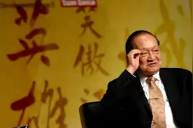 金庸并不姓金，大诗人穆旦和他同宗，本家海宁查氏，是中国的望族图片