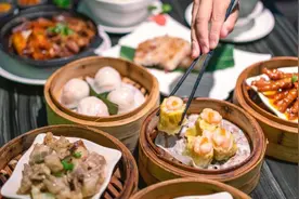 广东酒桌怪象：嘴上都说茅五泸好，实际却把这4款廉价酒当成宝图片