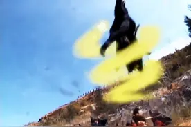 人少，魔改严重，25年后再看黄日华版《天龙》，竟然有点辣眼睛图片