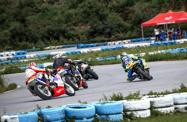 2022 伟业达 GP 粤港澳大湾区摩托车大赛：改装街车 2T 组