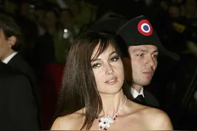 美艳性感的意大利女神——莫妮卡图片