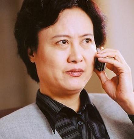 演员柏寒：丈夫意外离世，她又患癌，留下儿子给海清养