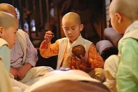 元朝一和尚，七岁出家，因走路而开悟，圆寂时呈现白光瑞相图片