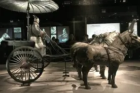 历代皇帝被拉进了一个微信群，聊的内容爆炸了图片