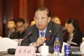 黑龙江富豪关彦斌：与女秘书生下“龙凤胎”，甩9亿给妻子离婚图片