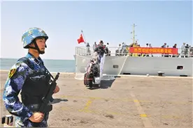 中国式撤侨震惊世界！从头到尾无人敢靠近，霸气标语彰显中国实力图片