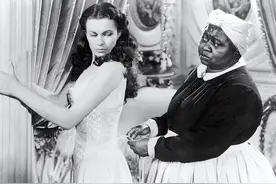 中国女孩正在抛弃聚拢内衣图片