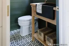 马桶“冲水无力”不用修，动一下这2个地方，水量足，冲劲大图片