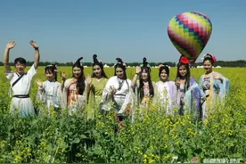 昌吉市十三户村：千亩花海引客来图片