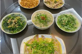 浙江90岁老奶奶天天给40岁孙女做饭，被人吐槽不孝，孙女强势回应图片