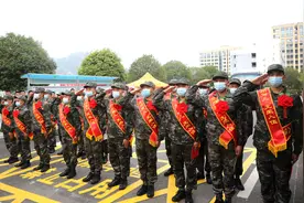 击鼓催征正当时，奋楫扬帆启新程——重庆市万州区欢送2022下半年新兵入伍图片