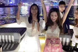 赌王二太太4个女儿只有一个女儿生了孩子，这两个外孙厉害了图片
